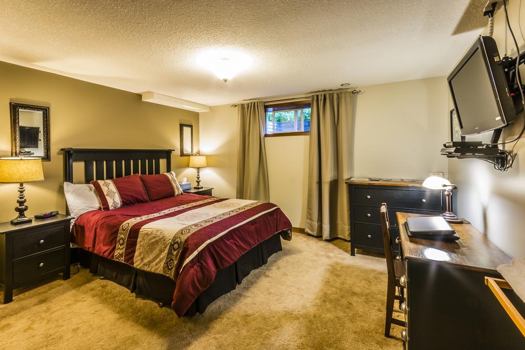 Rustlers Lodge Sundre Quarto foto
